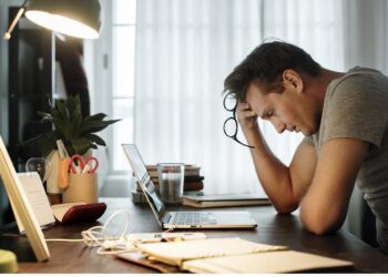 Device Manager Keeps Refreshing